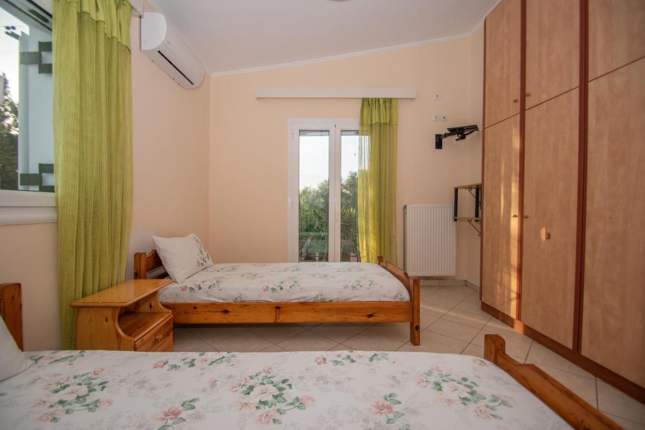 Holiday home Afrodite's Oasis By 