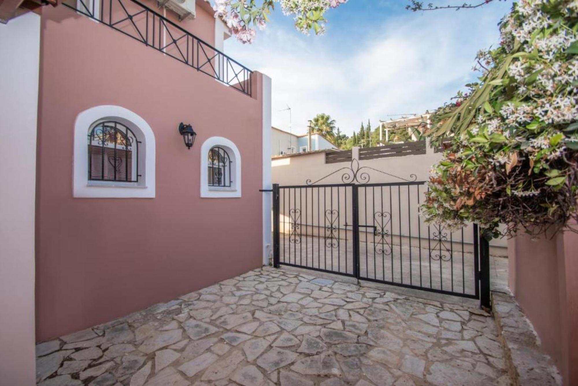 Ferienhaus Afrodite's Oasis By 